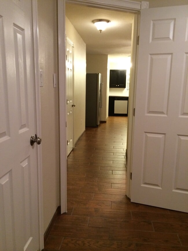 Building Photo - 6733 NW Compass Dr