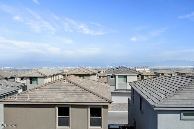 Building Photo - 1550 Rock Kestrel St