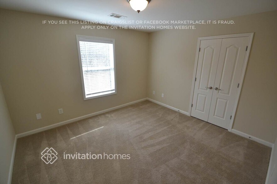 Building Photo - 463 Strawberry Walk