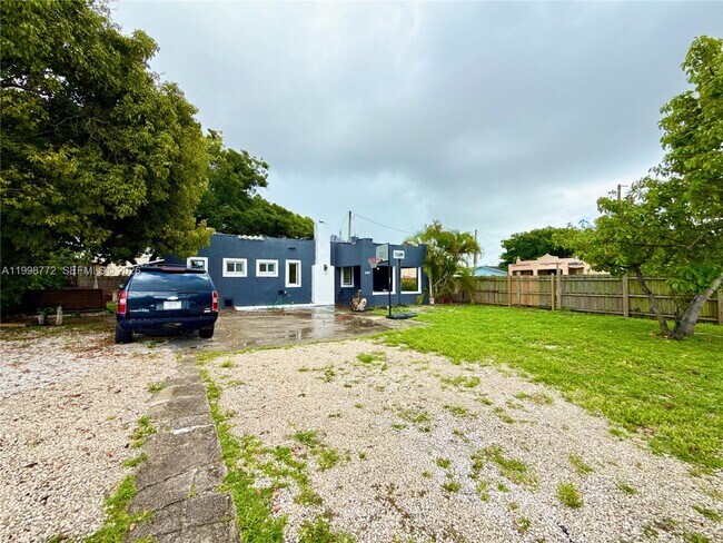 Building Photo - 597 NW 69th St