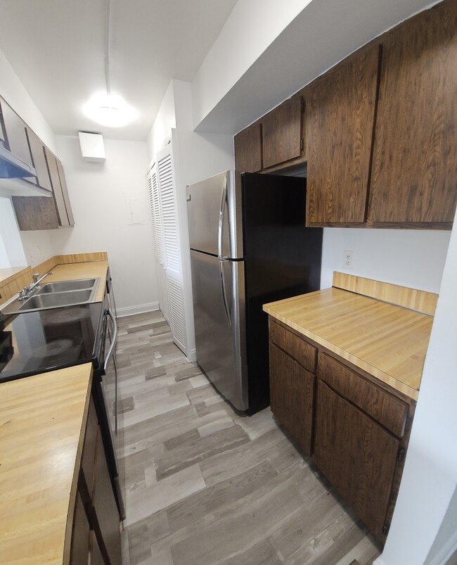 Building Photo - 4537 Treehouse Ln