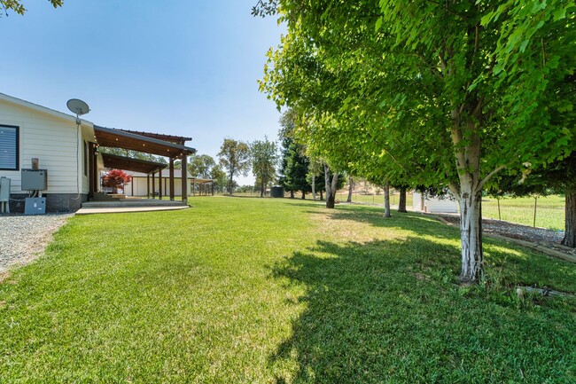 Building Photo - Escape to the Country – Beautiful 3 Bed, 2...