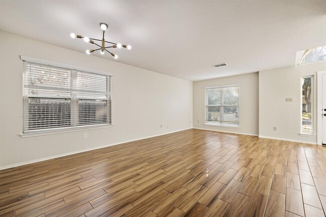 Building Photo - 2003 Dayflower Trce