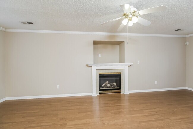 Building Photo - 15214 Leslie Brooke Rd