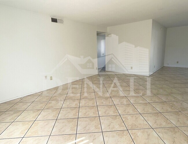 Building Photo - 4746 W Aster Dr