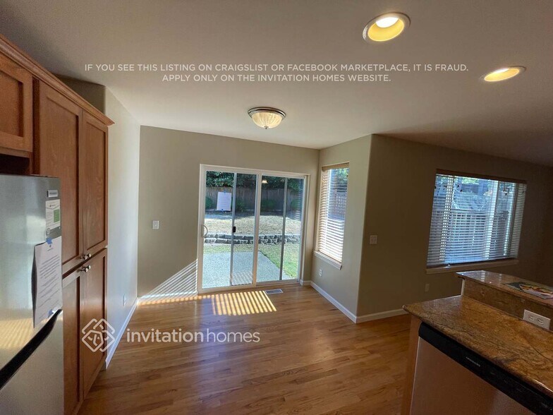 Building Photo - 12416 SE 259th St