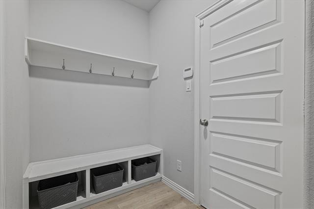 Building Photo - 3004 Campbell Dr
