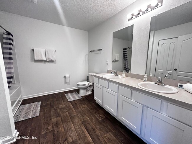 Building Photo - 12571 Russian Olive Rd