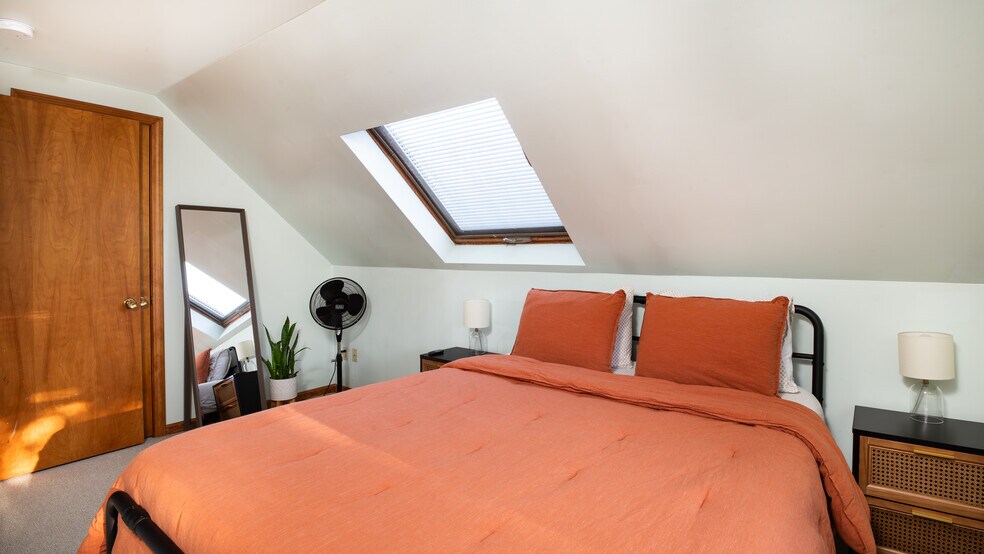 Building Photo - 65 Whately Rd