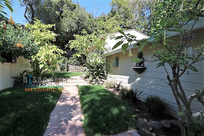 Building Photo - Lincoln Heights Studio Casita With Tranqui...