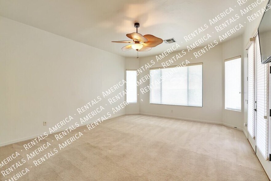 Building Photo - 13135 N Kenosha Bluff Dr