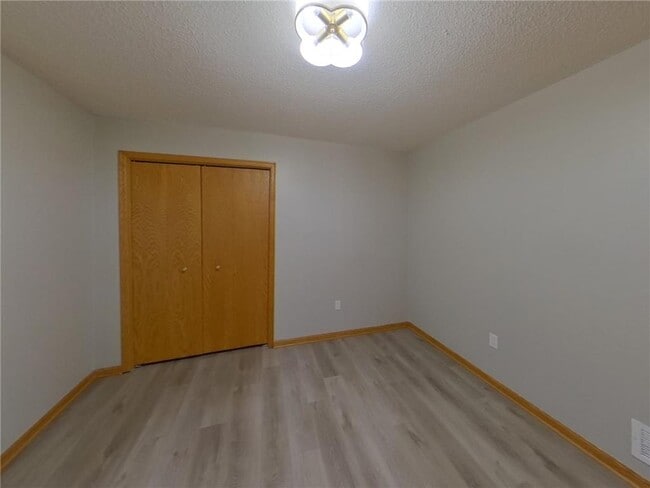 Building Photo - 54 Rosewood Dr