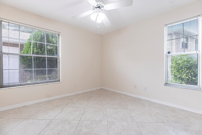 Building Photo - 6670 Ilex Cir