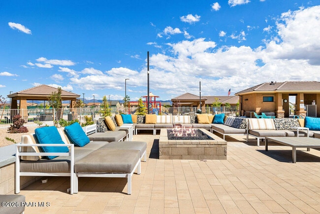 Building Photo - 5593 N Brinson Ln