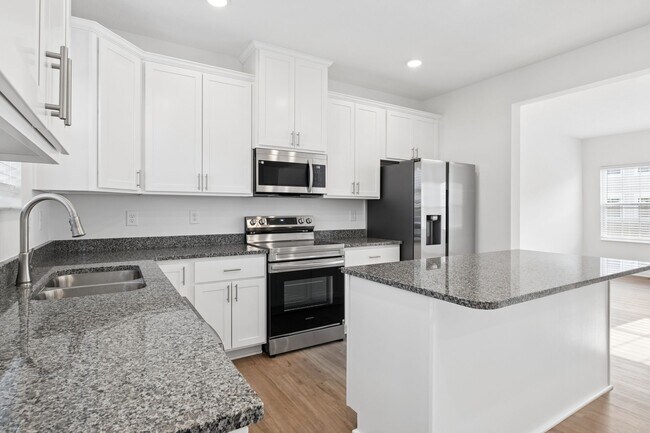 Building Photo - 119 Red Willow Dr