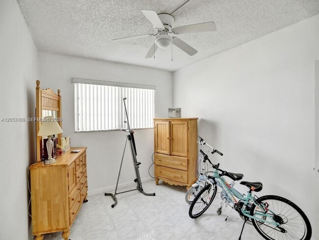 Building Photo - 2040 NW 81st Ave