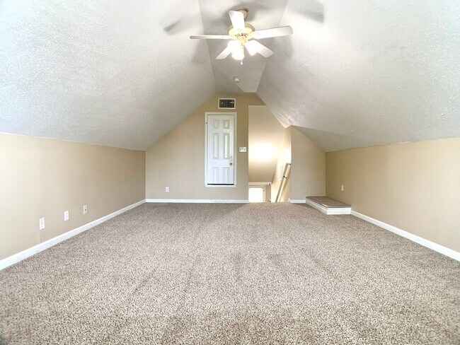 Building Photo - 4080 Challis Dr