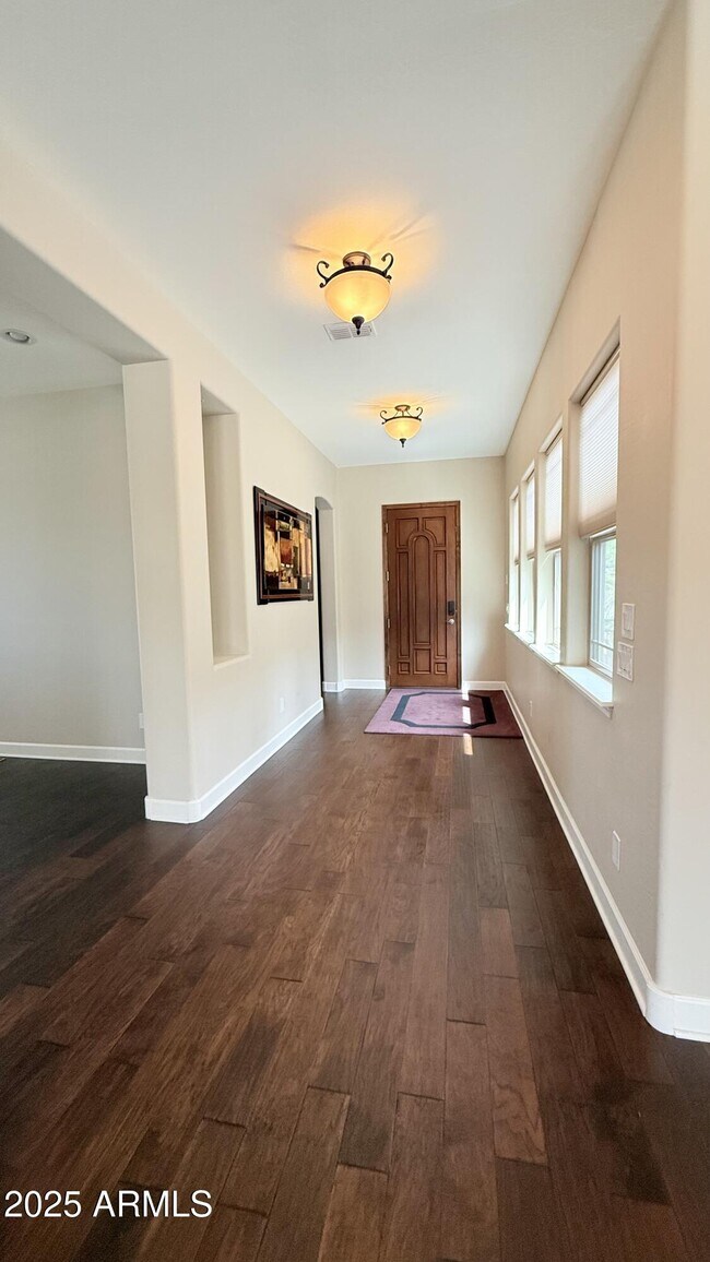 Building Photo - 5135 S Cupertino Dr