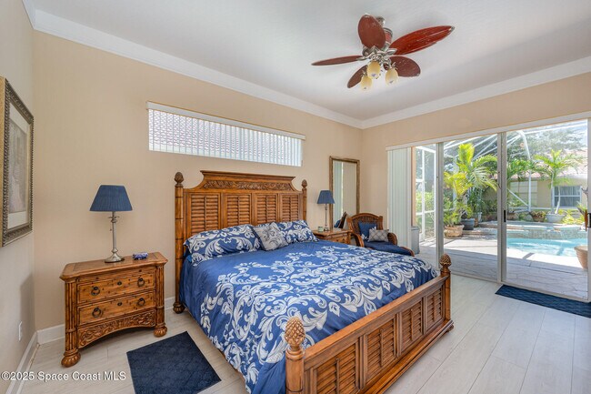 Building Photo - 477 Pirate's Moon Ct