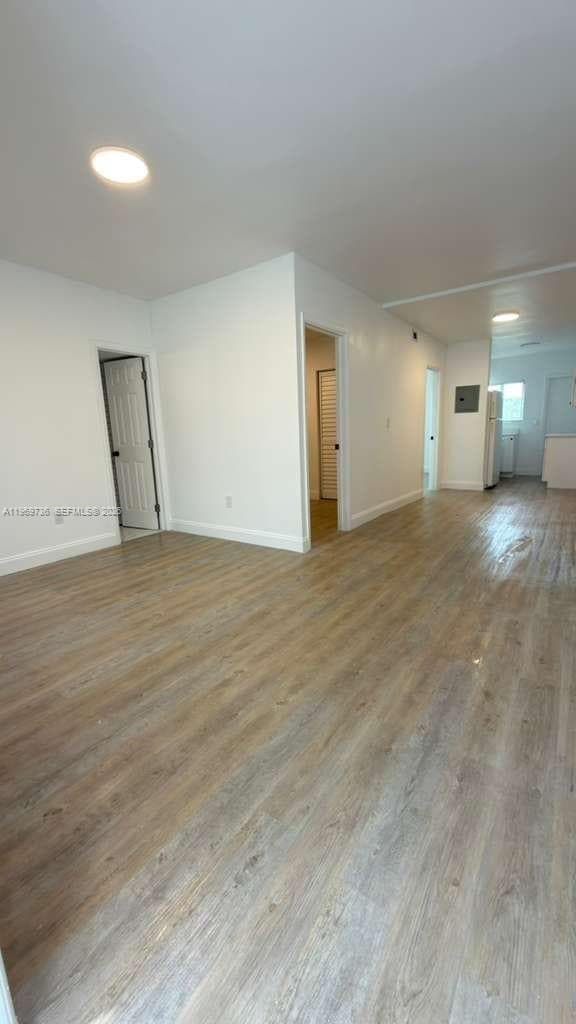 Building Photo - 1980 Biarritz Dr