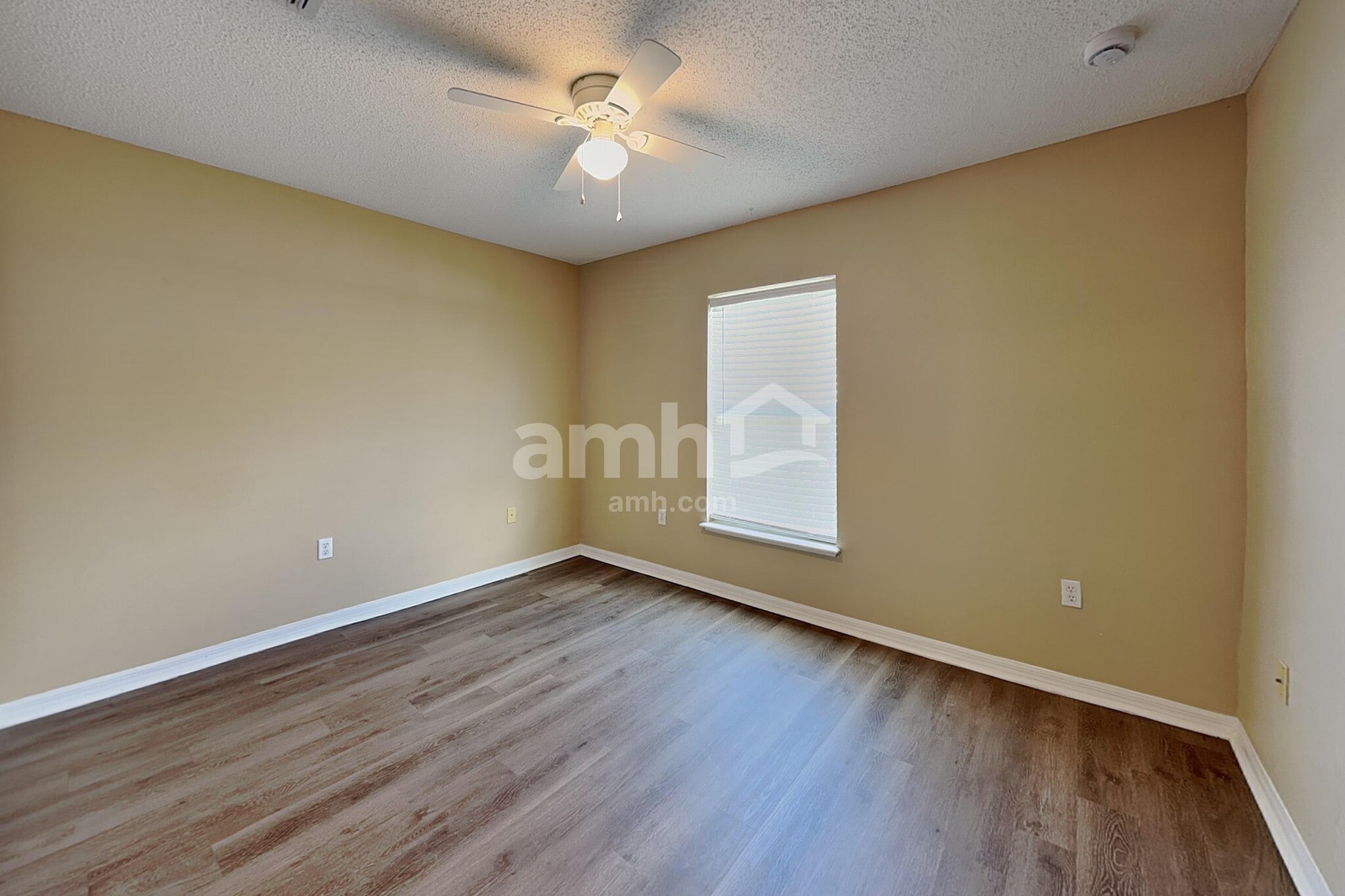 Building Photo - 147 Timbercreek Pines Cir