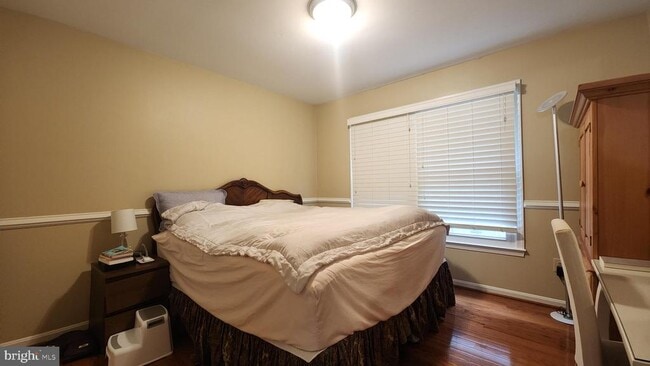 Building Photo - 6453 Springhouse Cir