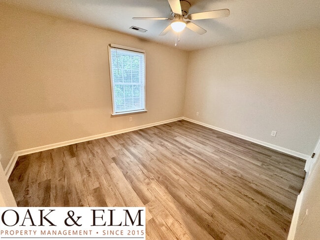 Building Photo - Beautiful 3 Bedroom Home in Prime Middletown Location Near Anchorage built in 2019!