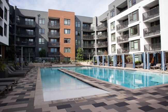 Building Photo - 3578 Rambla Pl