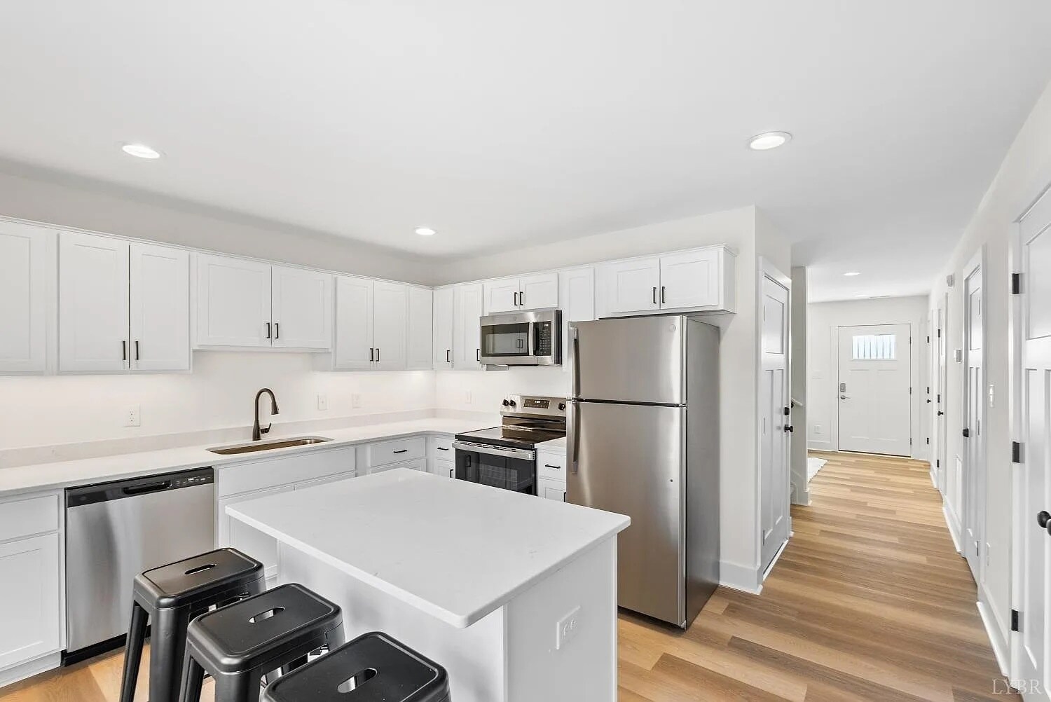 Building Photo - 1600 Wards Ferry Rd