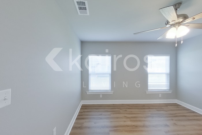 Building Photo - 22850 Monterey Ave