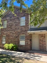 Building Photo - 1530 Davis St