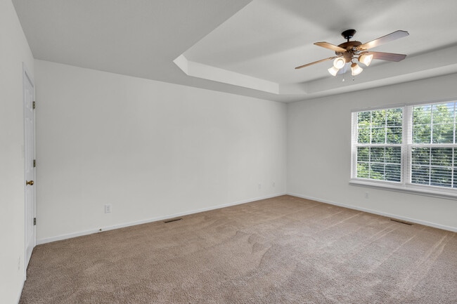 Building Photo - 1704 Juniper Dr