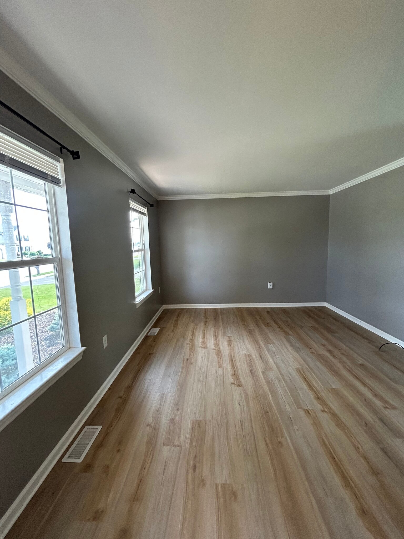 Building Photo - 3703 Wheatland Dr
