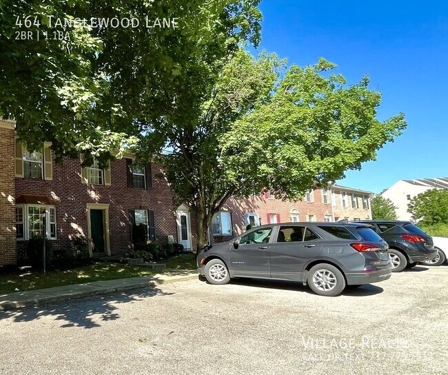 Building Photo - 464 Tanglewood Ln