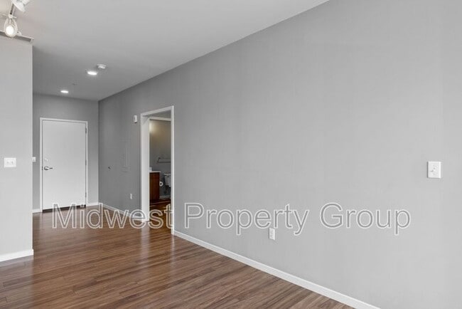 Building Photo - 4100 Lindell Blvd