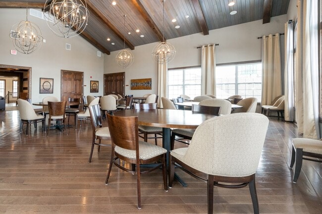 Building Photo - 203 Center Meadow Ln