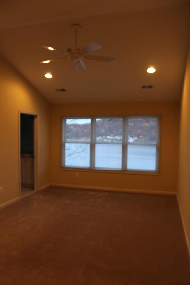 Building Photo - 26 Catamaran Ct