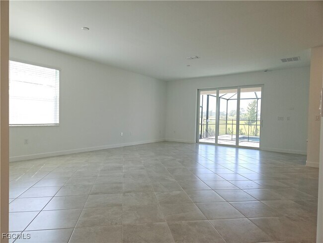 Building Photo - 20459 Copperhead Dr