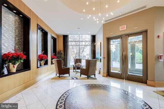 Building Photo - 155 Potomac Passage