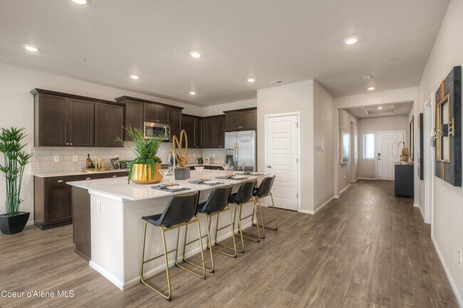 Building Photo - 2914 N Barton Lp