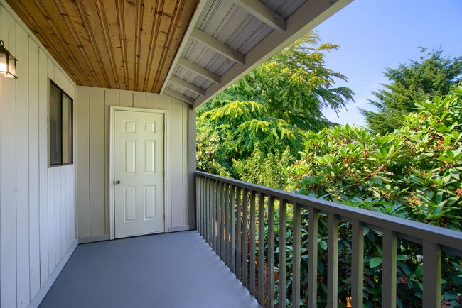 Building Photo - 2 Bedroom | AVAILABLE SOON!