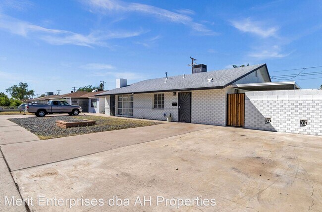 Building Photo - 4 br, 3 bath House - 4712 N 27TH AVE