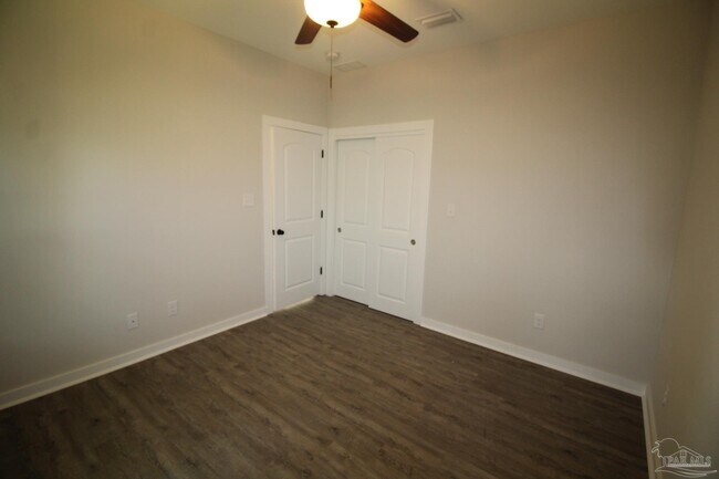 Building Photo - 726 Giese Ln