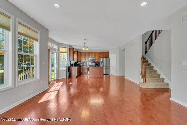 Building Photo - 10 Mulberry Dr