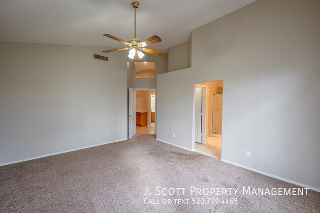 Building Photo - 7417 W Candelaria Dr