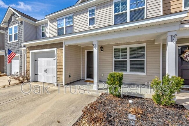 Building Photo - 703 Hilchot Dr