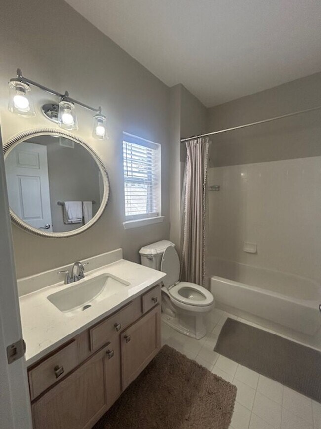 Building Photo - Updated Barnes Plantation Condo!