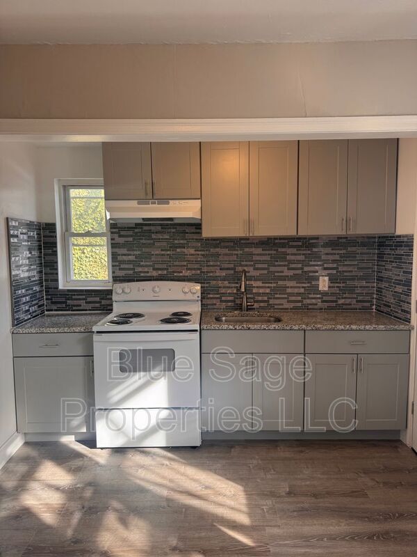 Building Photo - 56 W Albemarle Ave