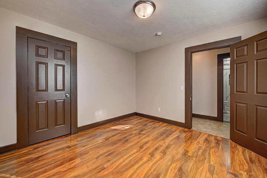 Downstairs bedroom - 1643 Fletcher Ave