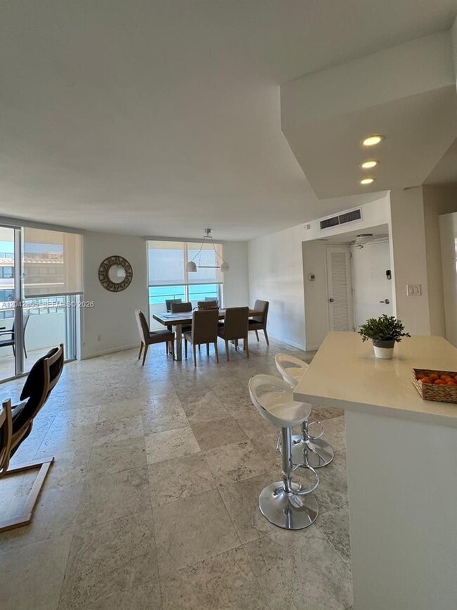 Building Photo - 5161 Collins Ave